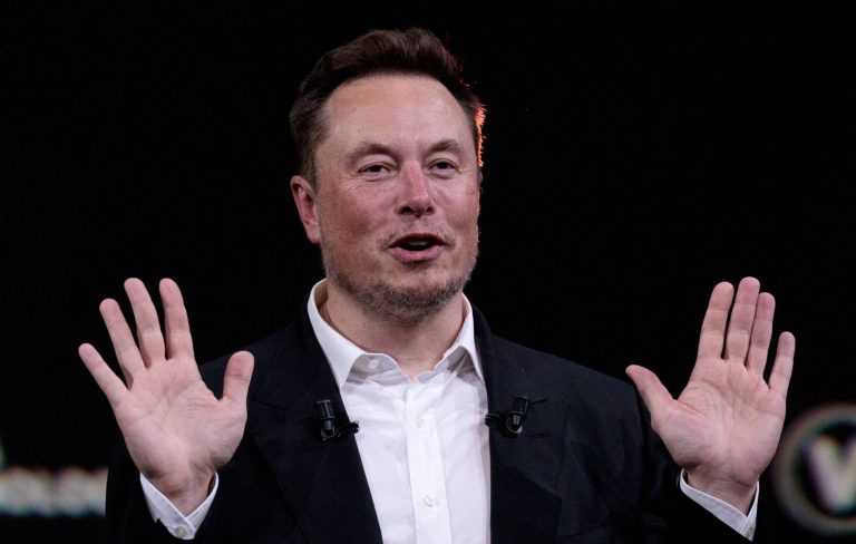 Anti-Elon Musk Tesla advert goes viral in London: “Don’t buy a Swasticar”