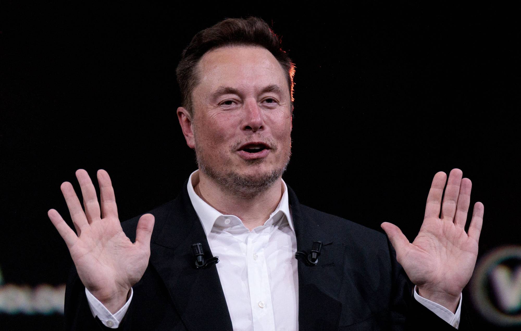 Anti-Elon Musk Tesla advert goes viral in London: “Don’t buy a Swasticar”