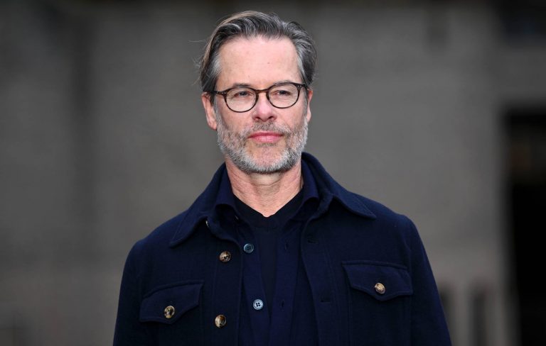 Guy Pearce on his ‘Memento’ performance: “I’m shit in that movie”