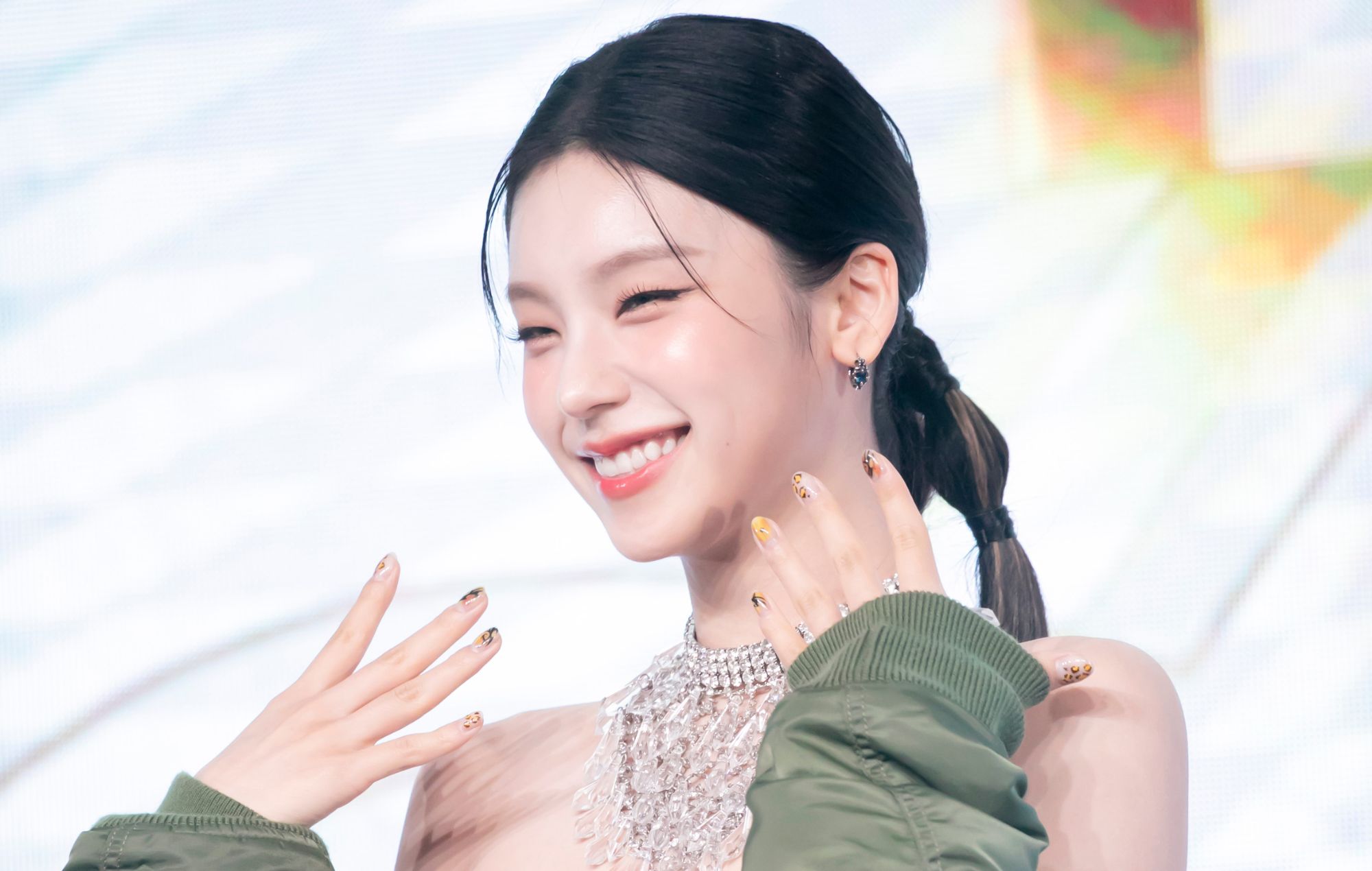 ITZY’s Yeji to make solo debut next month with ‘Air’