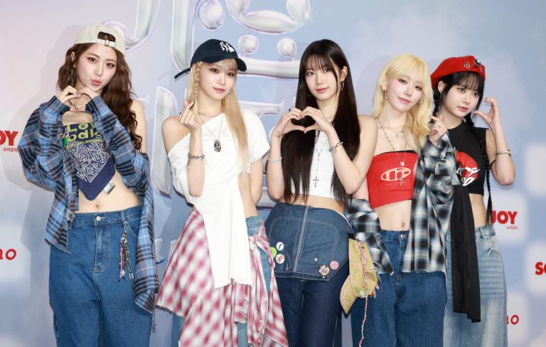 LE SSERAFIM announce 2025 ‘Easy Crazy Hot’ world tour