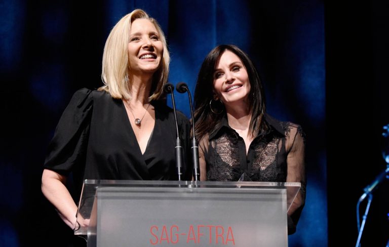 Courteney Cox used ‘Seinfeld’ tips for ‘Friends’ performance, says Lisa Kudrow