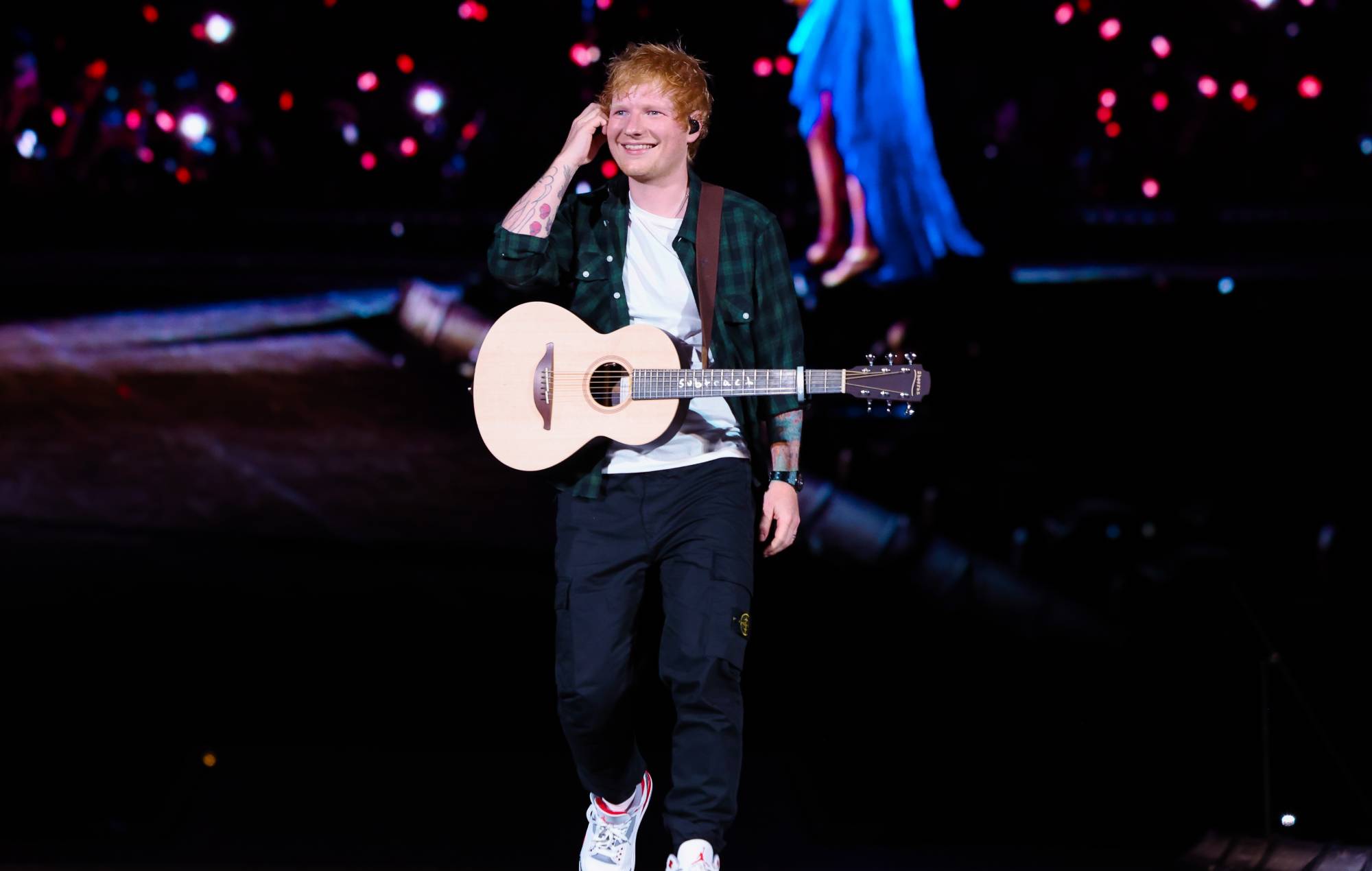 Police pull plug on Ed Sheeran as he sings ‘Shape of You’ in street performance