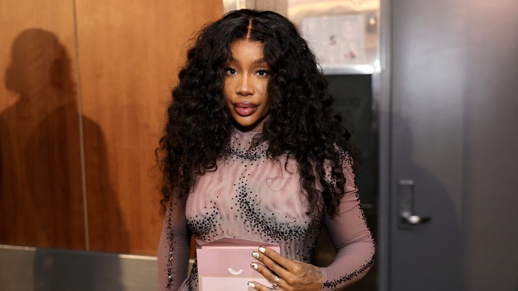 SZA’s Extra ‘SOS Deluxe: LANA’ Tracks Are Finally Dropping After Months Of Teasing