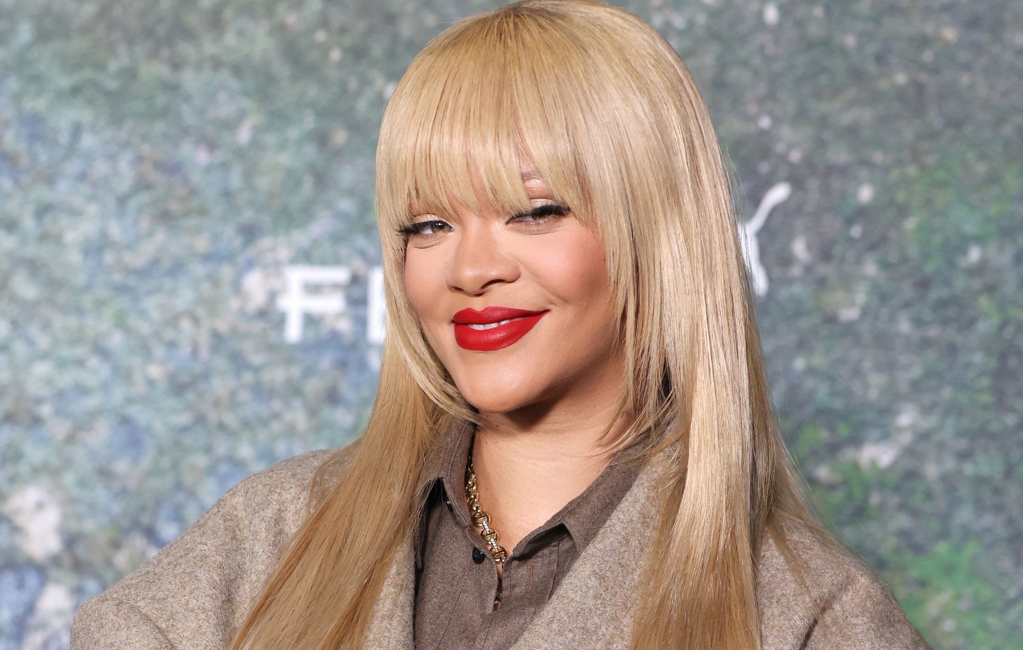 New ‘Smurfs’ movie trailer promises new Rihanna music