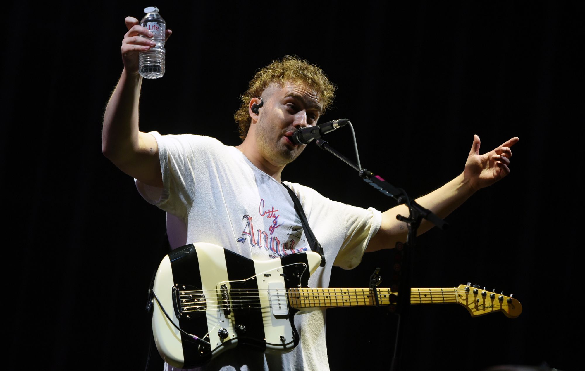 Sam Fender announces more huge UK outdoor shows for summer 2025