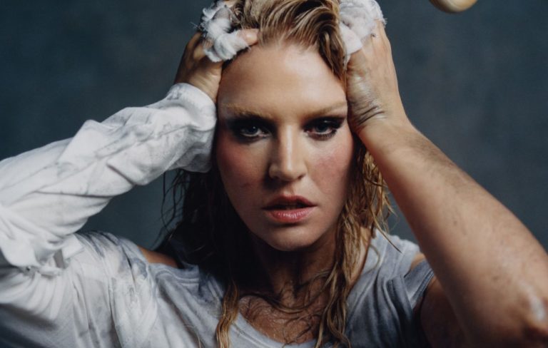 Self Esteem “rates sexual positions” on house-y new single ’69’ featuring drag legend Meatball