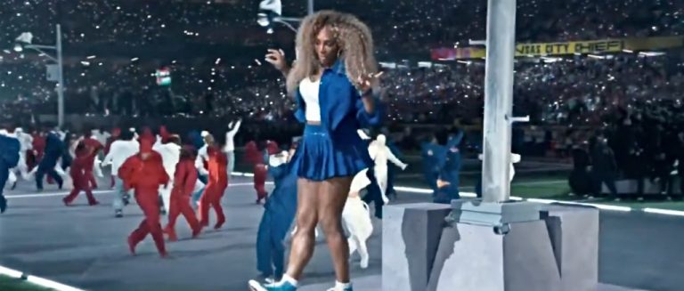 Serena Williams Danced During Kendrick Lamar’s ‘Not Like Us’ Performance At The Super Bowl