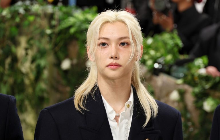 Stray Kids’ Felix fractures arm after “minor” car accident