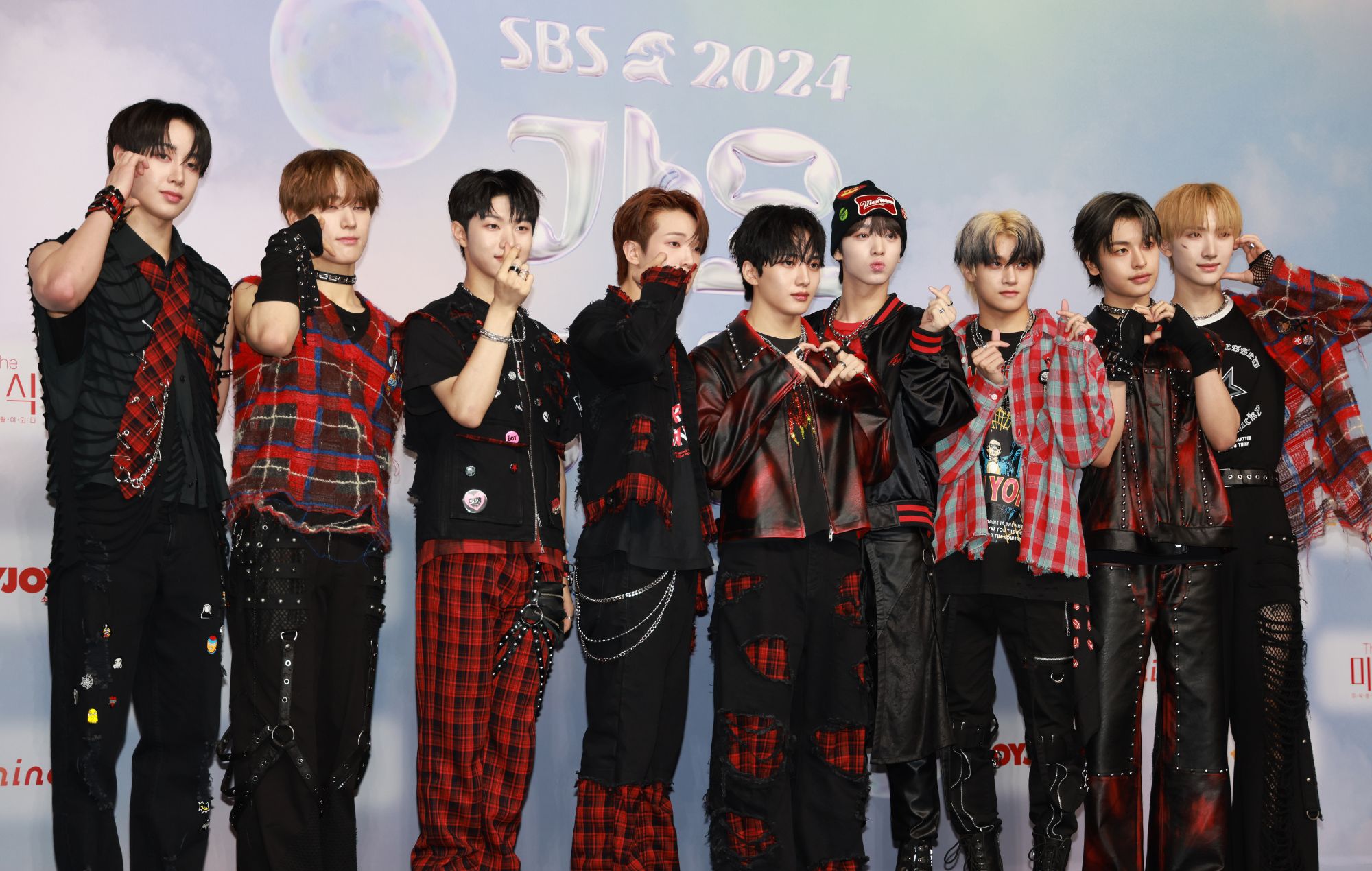 xikers announce 2025 ‘Road to XY: Enter the Gate’ world tour