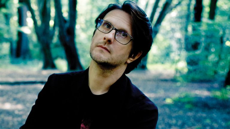 Steven Wilson’s The Overview at No. 1 in the midweek chart