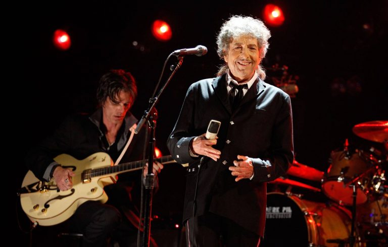 Here’s what Bob Dylan played as he kicked off his 2025 ‘Rough & Rowdy Ways’ tour