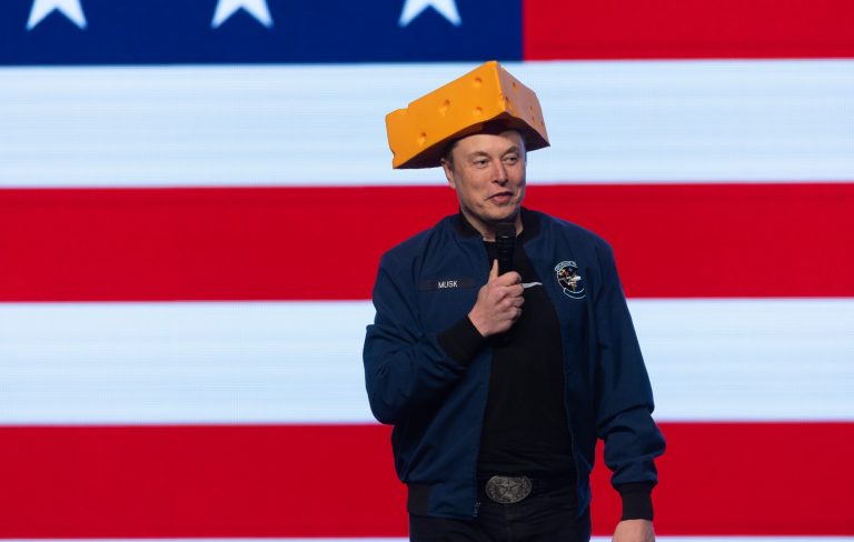 Elon Musk shares new gaming video after cheating controversy: “The most pathetic thing I’ve ever seen”