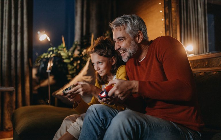 “I hate crafting”: Redditors share their controversial gaming opinions