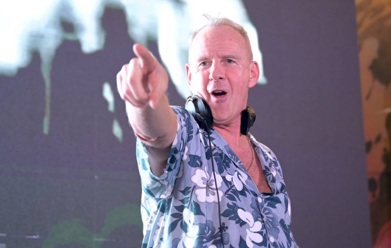 Watch Fatboy Slim DJ at fish and chip shop in Melbourne: “Lots of fun and laughs”