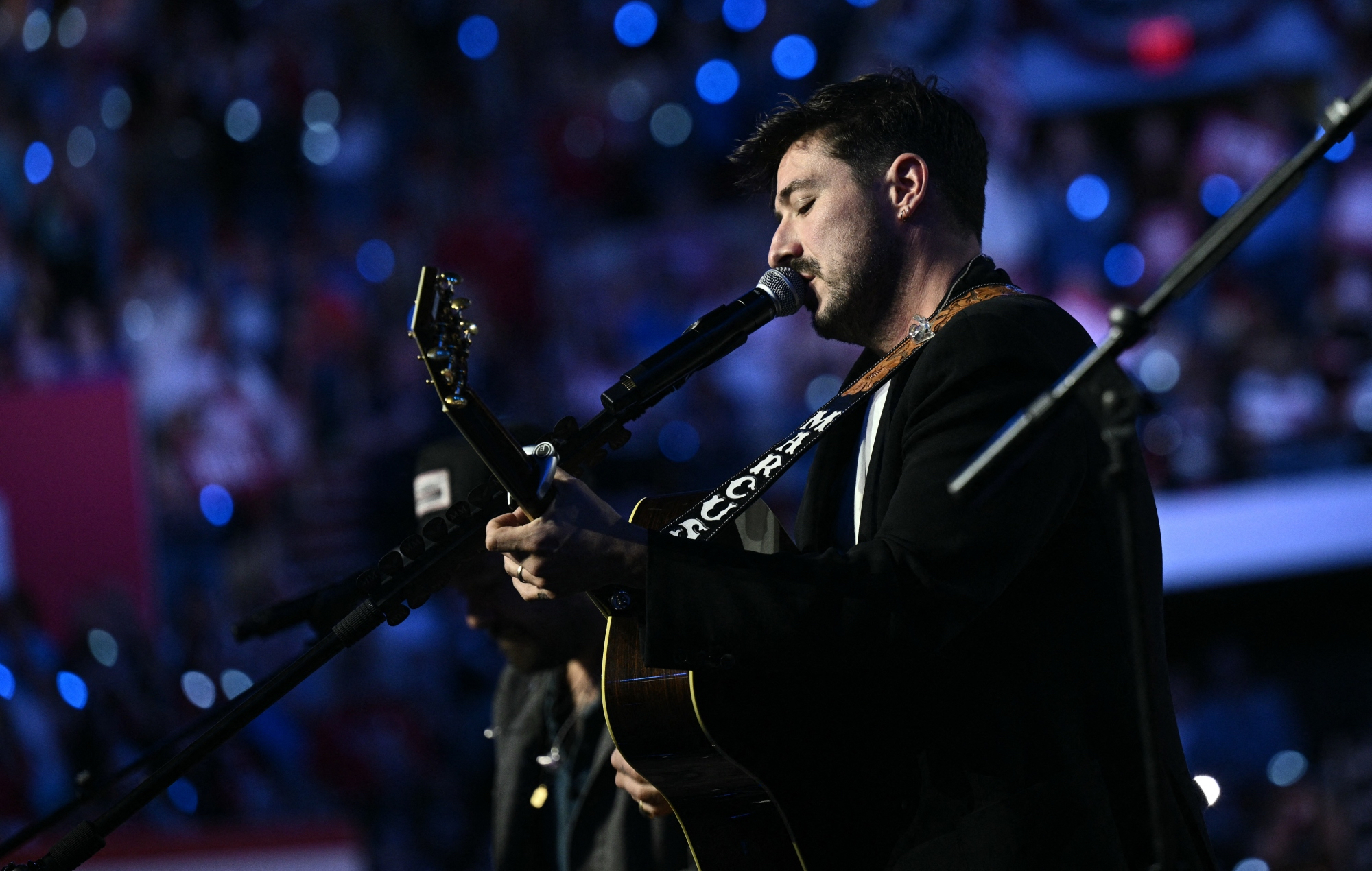 Mumford & Sons announce tiny free show in London tonight