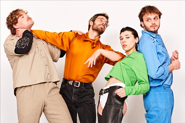 For alt-country stars Divorce, home is where the art is