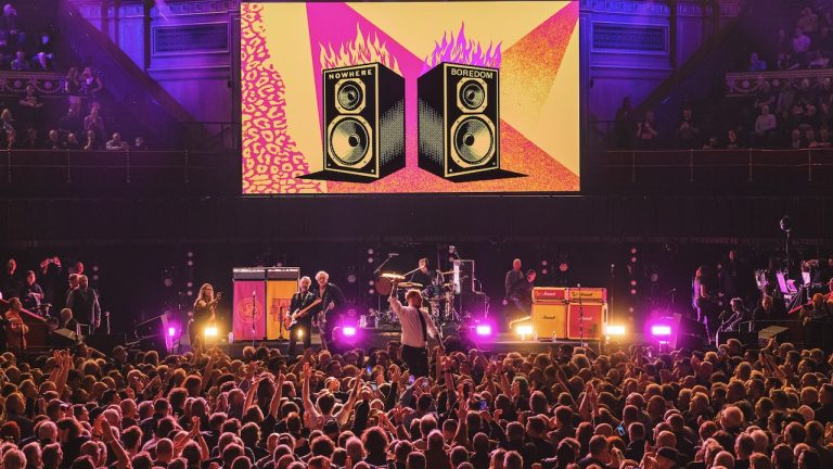 “Open the dance floor, you’ll never get to do it again.” Forget John Lydon’s bitter and boring “karaoke” jibes, with Frank Carter up front, the Sex Pistols sound like the world’s greatest punk band once more