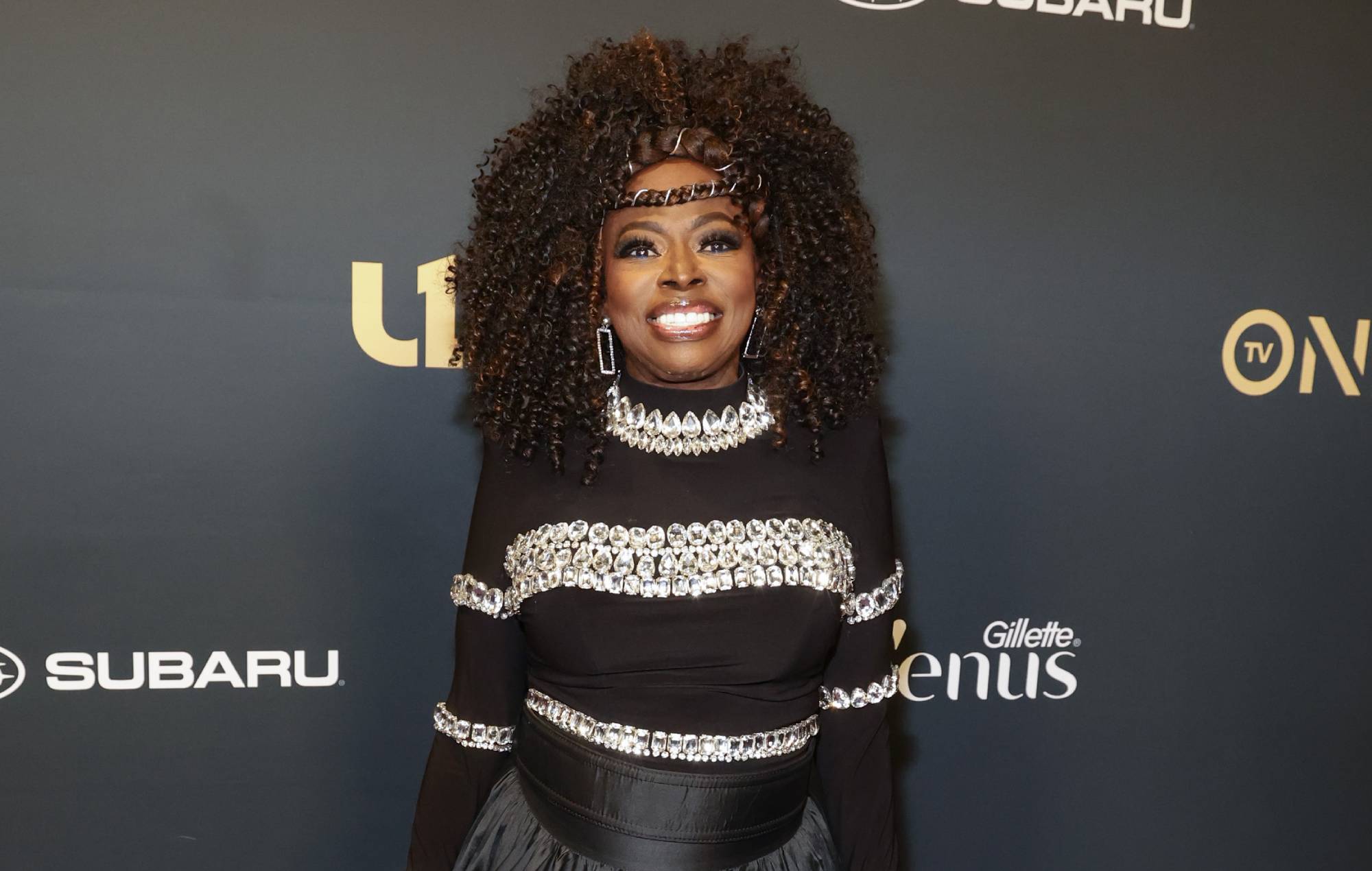 R&B star Angie Stone dies in car crash at the age of 63