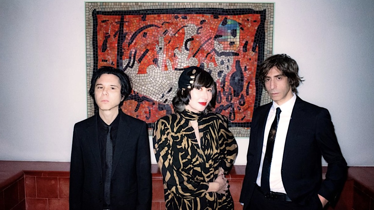 “We’d love for you to join us for these intimate performances in beautiful iconic theaters to celebrate 25 years of Yeah Yeah Yeahs.” Yeah Yeah Yeahs announce special shows in the UK, US and Mexico