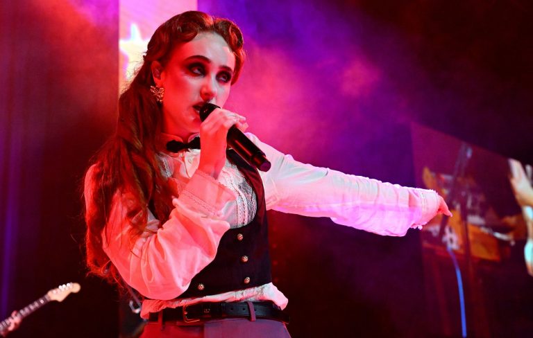 Chappell Roan says she’s in a “serious” relationship and “very in love”