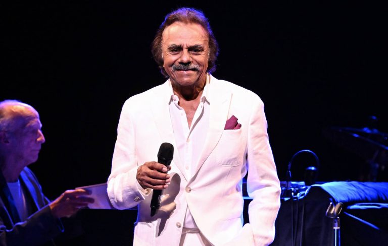 Johnny Mathis retires due to age and memory issues