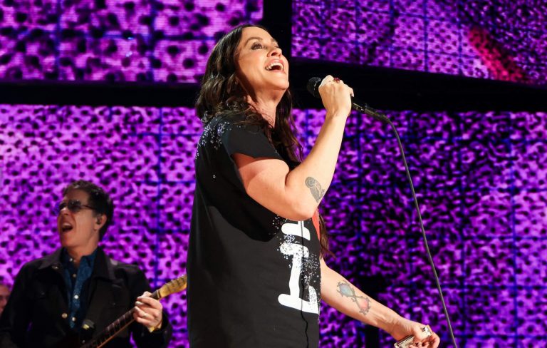 Alanis Morissette announces huge London summer 2025 show at The O2 with Liz Phair