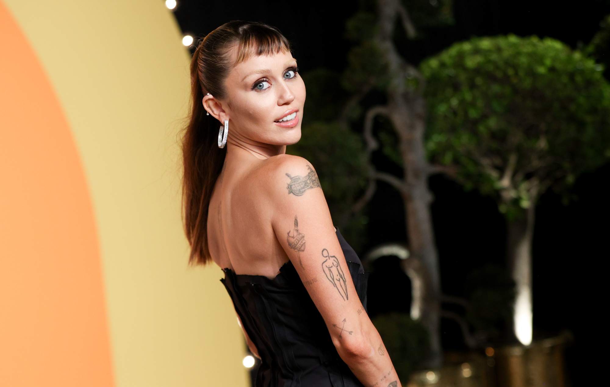 Judge challenges Miley Cyrus’ bid to dismiss ‘Flowers’ lawsuit