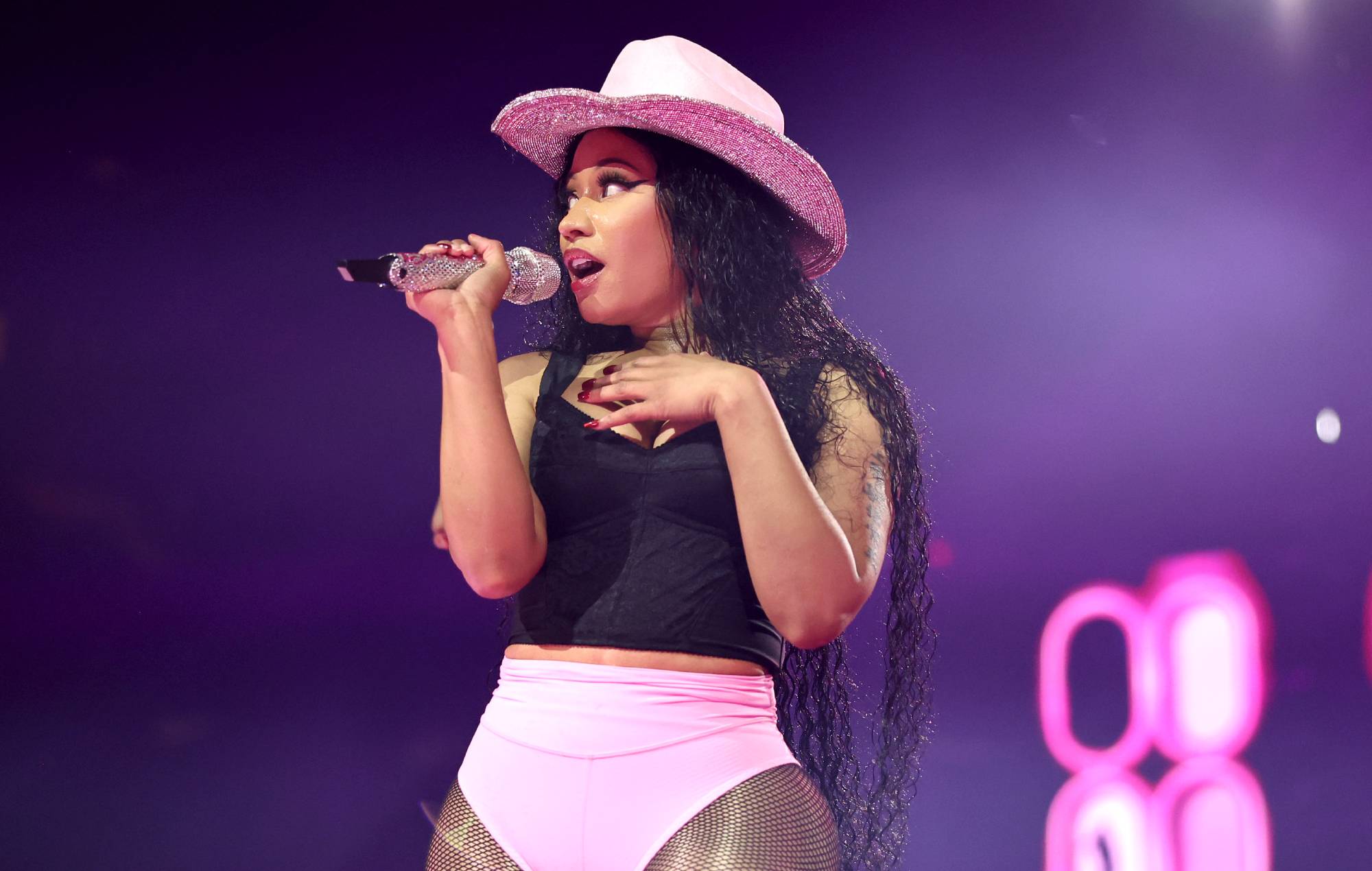 Nicki Minaj shares snippets of new song on Instagram: “I have a surprise”