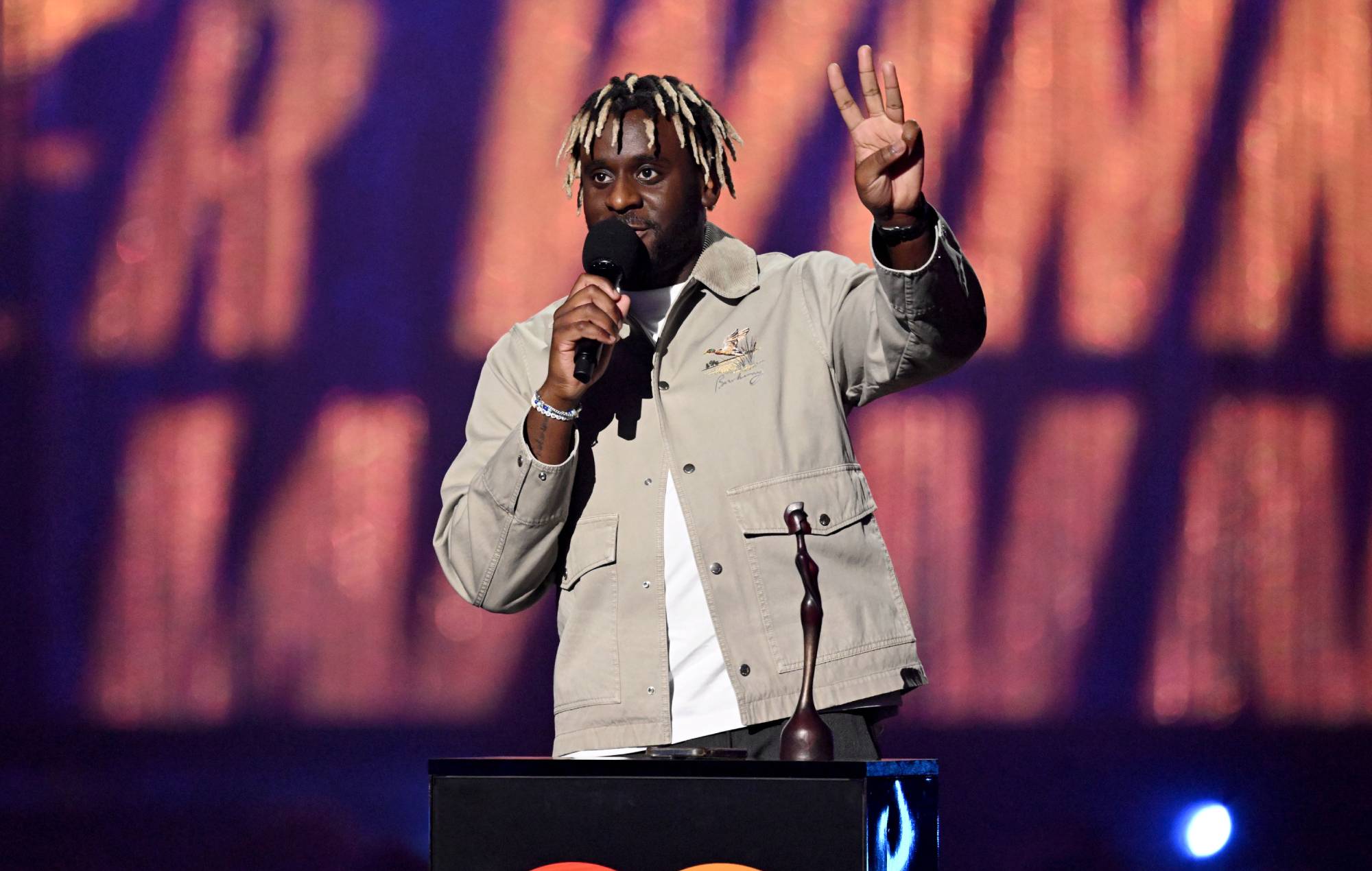 Myles Smith calls on government support for music industry in BRITs speech: “We have to protect the foundations”