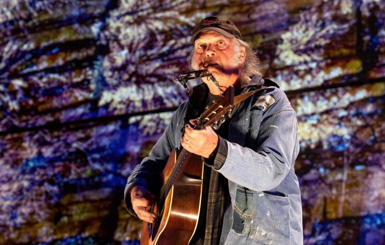 Neil Young announces live soundtrack album for “candid” new tour film ‘Coastal’