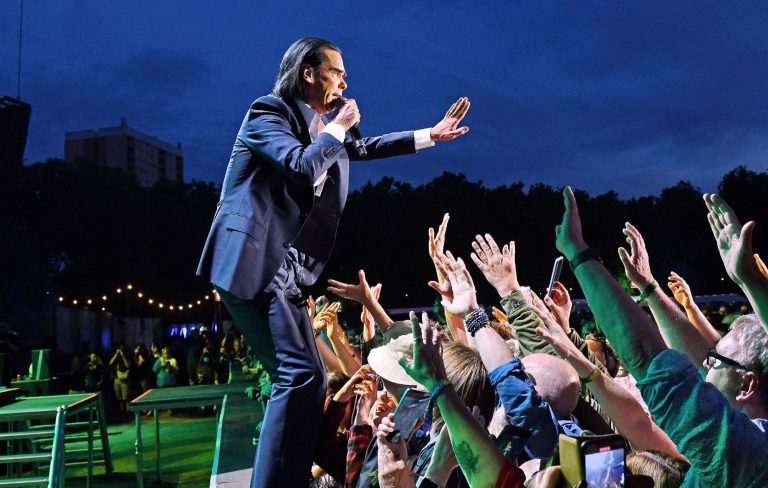 Nick Cave adds European dates to 2025 solo tour 