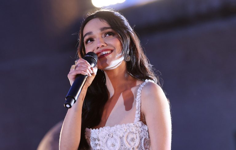 Rachel Zegler says “white executives” repeatedly asked her to “prove” her Latin identity for ‘West Side Story’ role