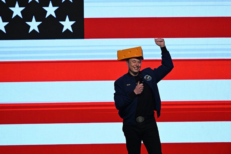 Elon Musk Doles Out $2M Before Wisconsin Election