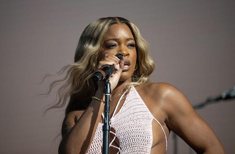 Ari Lennox And Dreamville Part Ways 