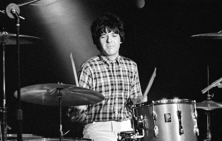 Tributes paid after death of drummer and “heartbeat of Blondie” Clem Burke