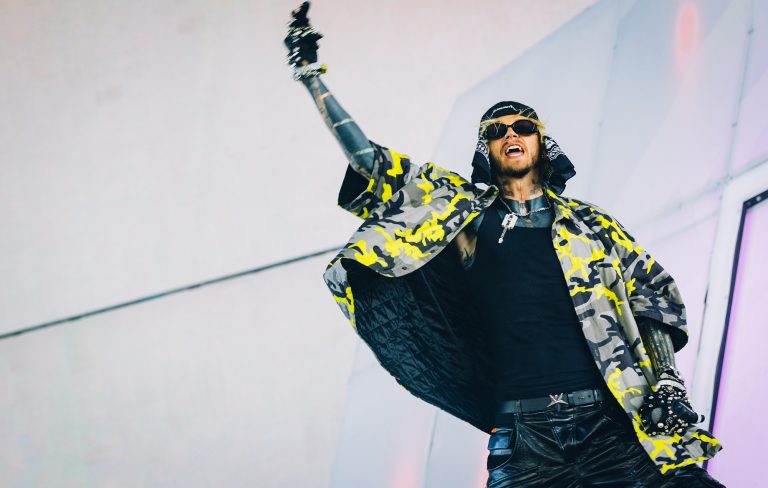 Machine Gun Kelly hits back at “blasphemy” of ‘White Rapper Mount Rushmore’ snub