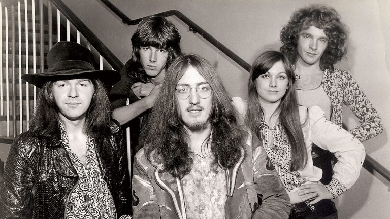 “A strobe light mounted on a replica of the album art had this amazing psychedelic effect. Especially if you were tripping – as a lot of people were”: When Curved Air released the first rock band picture disc