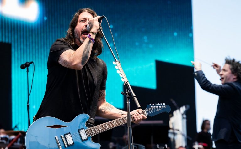 Watch Dave Grohl cover LCD Soundsystem, David Bowie and more at surprise fundraiser gig