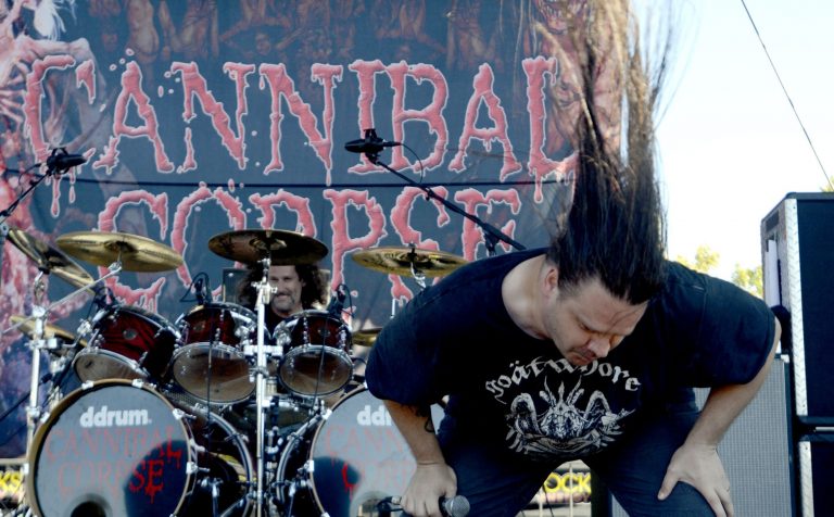 Couple get married in mosh pit of Cannibal Corpse show: “This could not have been more perfect”