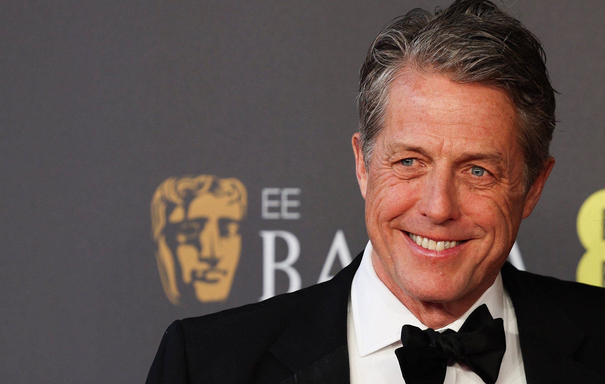 Hugh Grant wants to ban laptops from schools: “It’s the last thing they fucking need”