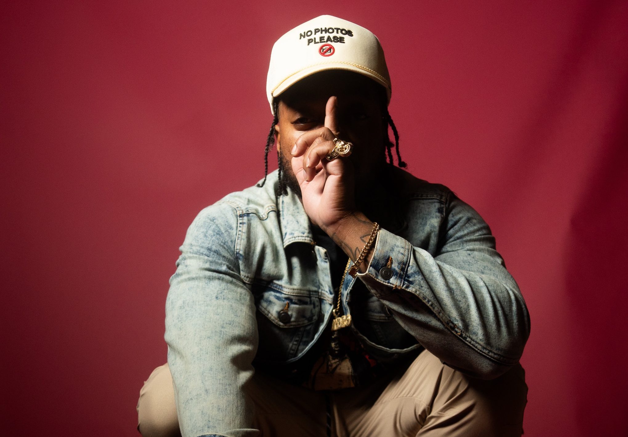 Floyd Ro Returns with Bold New Single “Hold It Down” — A Gritty Anthem for the Real Ones