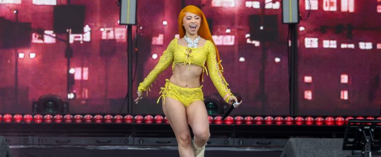 Ice Spice Seemingly Indicates She’s Dating An NFL Star