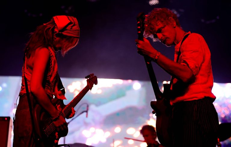 Blonde Redhead end their Coachella set with audio of Palestinian activist Mahmoud Khalil and Palestine flag