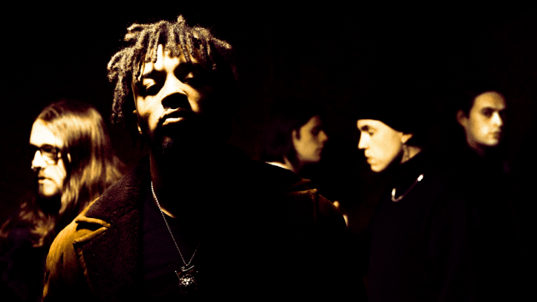 Watch UK metalcore firebrands Loathe play an apocalyptic-sounding new song live, with help from Code Orange’s Jami Morgan