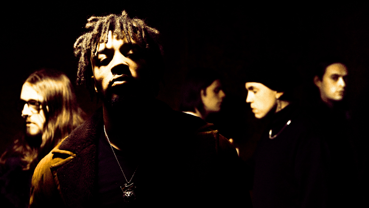 Watch UK metalcore firebrands Loathe play an apocalyptic-sounding new song live, with help from Code Orange’s Jami Morgan