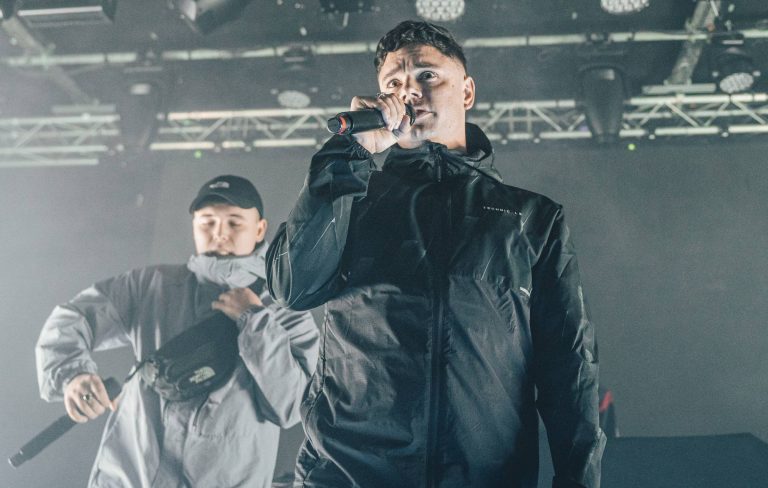 10 Downing Street reject Kneecap’s “half-hearted” statement on violence and MPs: “They should apologise”