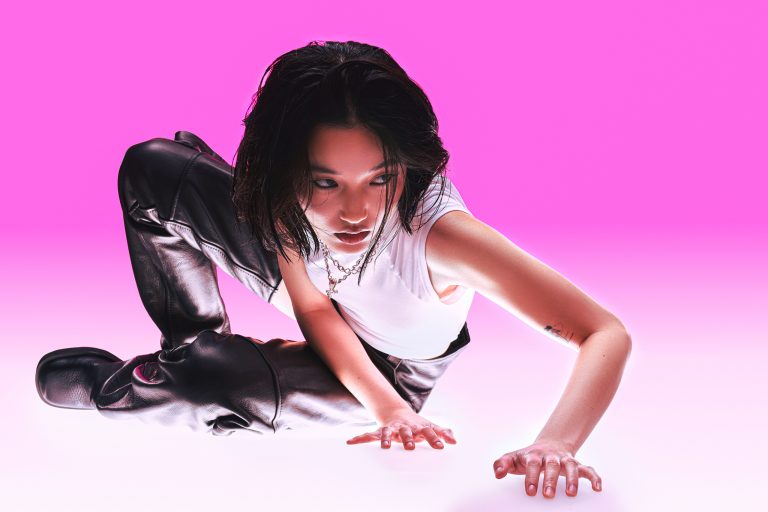 Meet Chloe Qisha, your next main pop girl: “I’ve never envisioned a glass ceiling”