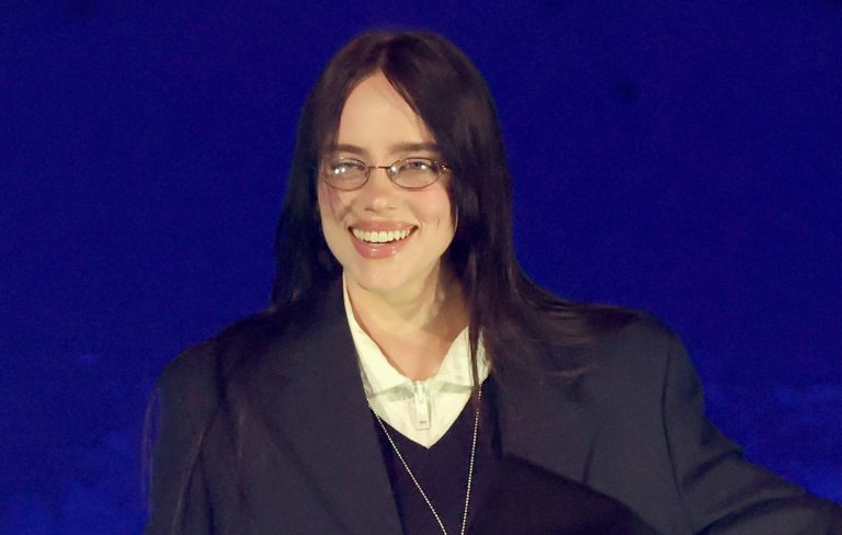Billie Eilish says she’s “never really felt very beautiful”: “Being a woman is hard”