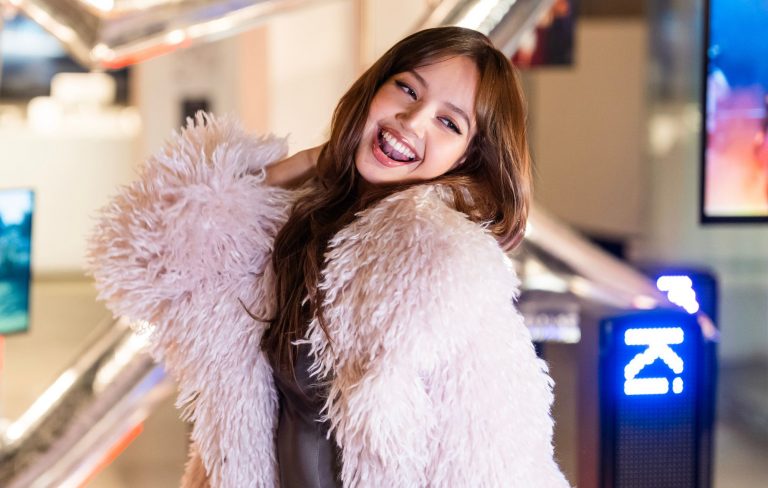 BLACKPINK’s Lisa looks back on ‘The White Lotus’ experience: “I’m so proud to be able to share my culture”